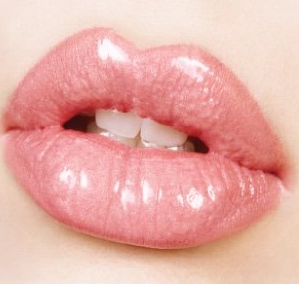 Пухлые губы : миф или реальность?