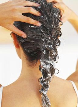 Мытье волос с помощью кисломолочных продуктов
